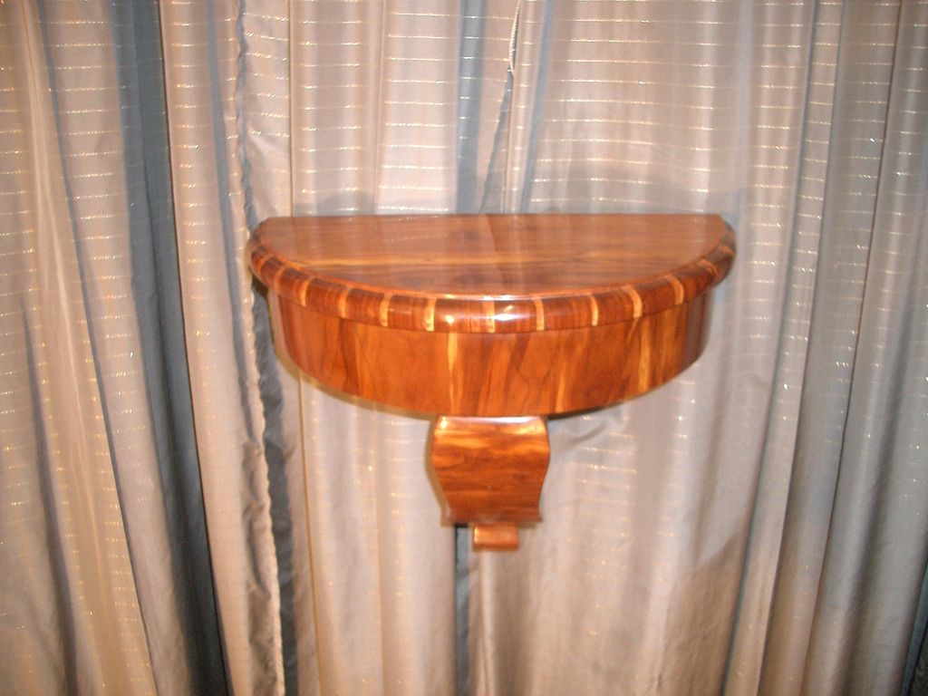 Pflaumenholz Wandkonsole Biedermeier um 1830