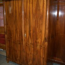 Biedermeier Nussbaum Schrank (2-Türig)